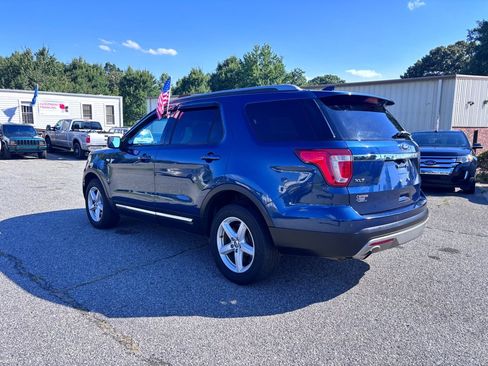 Used 2017 Ford Explorer XLT AWD/4WD image 5