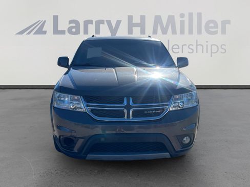 Used 2015 Dodge Journey SXT w/ Flexible Seating Group image 8