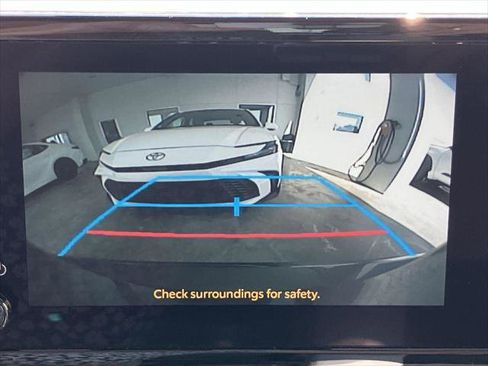 Certified 2025 Toyota Corolla SE image 11