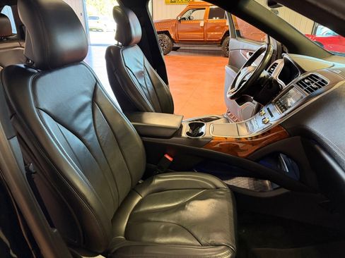 Used 2018 Lincoln MKX Reserve w/ Lincoln MKX Climate Package image 24