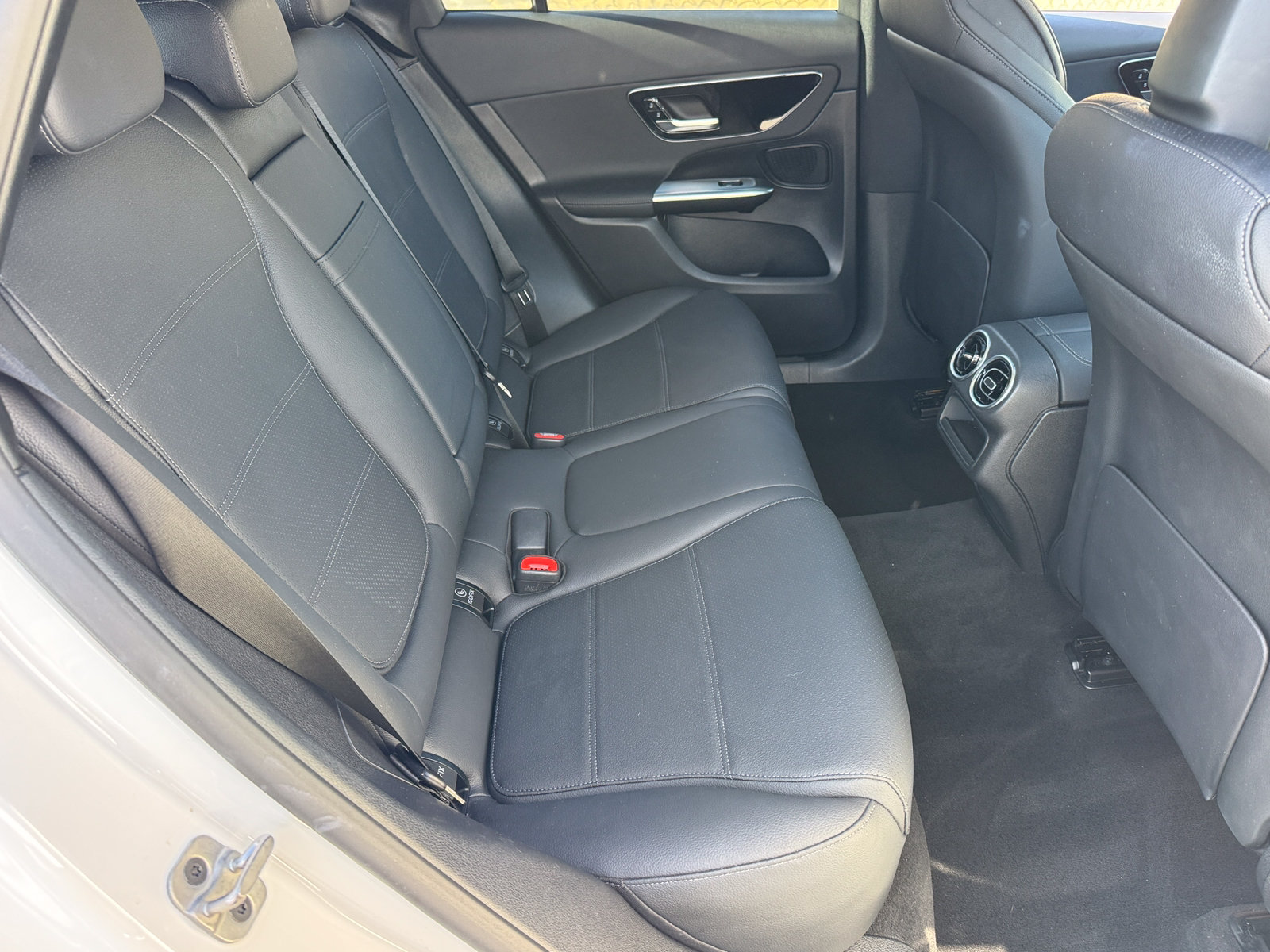 Used 2026 Mercedes-Benz GLC 300 4MATIC image 8