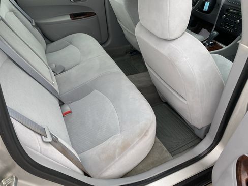 Used 2007 Buick LaCrosse CX image 5