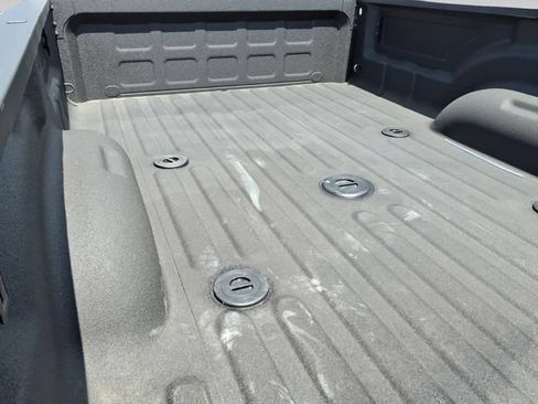 Used 2025 RAM 3500 Laramie AWD/4WD image 11