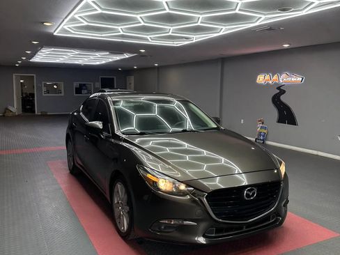 Used 2017 MAZDA MAZDA3 Grand Touring FWD image 1