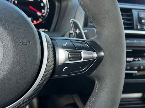 Used 2018 BMW M2 image 25