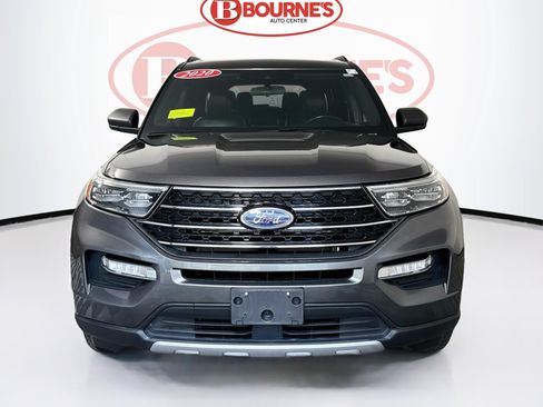 Used 2020 Ford Explorer XLT w/ Equipment Group 202A AWD/4WD image 6