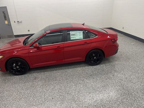 New 2026 Volkswagen Jetta SE image 2