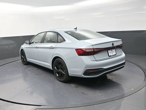 New 2026 Volkswagen Jetta SE image 6