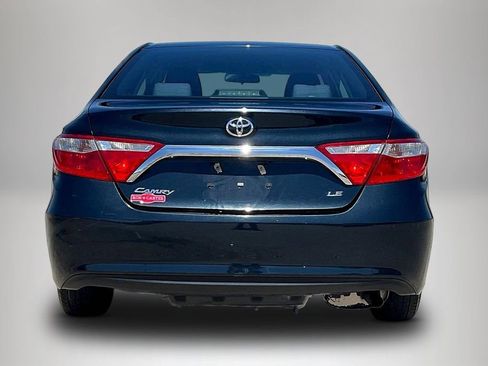 Used 2017 Toyota Camry LE image 6