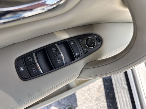 Used 2022 INFINITI QX80 Luxe w/ Cargo Package AWD/4WD image 17