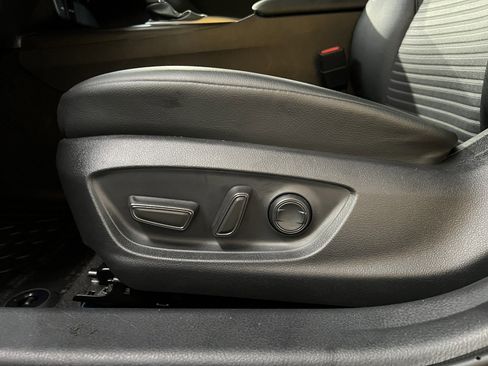 Used 2023 Toyota Camry SE image 22