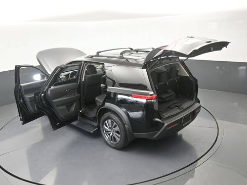 Used 2024 Nissan Pathfinder SV FWD image 70