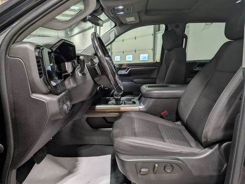 Used 2022 Chevrolet Silverado 1500 RST image 16