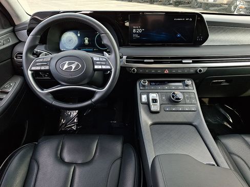 Used 2023 Hyundai Palisade Limited image 12