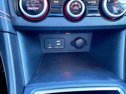 Used 2023 Subaru Crosstrek 2.5i Limited w/ Moonroof Package image 28