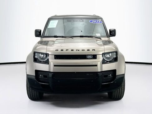 Used 2023 Land Rover Defender 110 X-Dynamic SE image 2