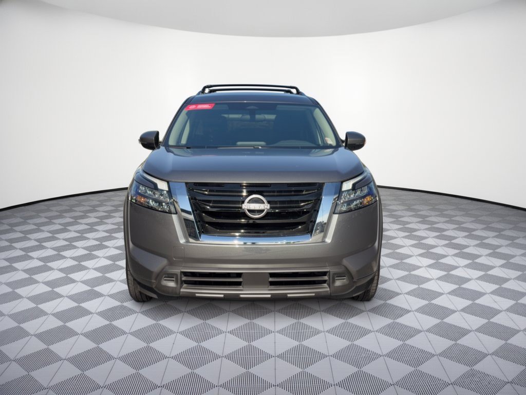 Certified 2025 Nissan Pathfinder SV FWD image 10