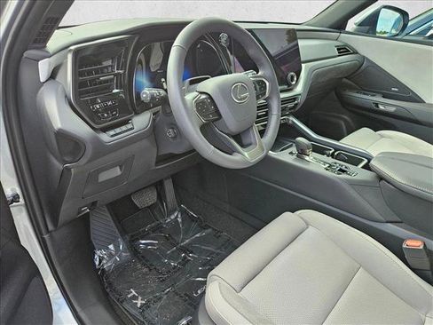 Used 2026 Lexus TX 550h AWD Plug-In Hybrid w/ Technology Package image 10