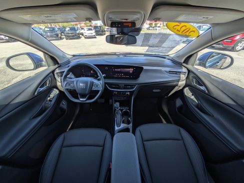 Used 2025 Buick Encore GX Sport Touring w/ Advanced Technology Package FWD image 33