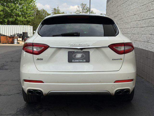 Used 2017 Maserati Levante S AWD/4WD image 13