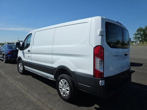 Used 2018 Ford Transit 250 130 Low Roof w/ Exterior Upgrade Package RWD image 2