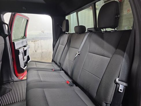 Used 2019 Ford F150 XLT w/ Equipment Group 302A Luxury AWD/4WD image 13