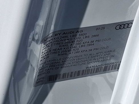 New 2025 Audi Q5 Premium Plus image 18