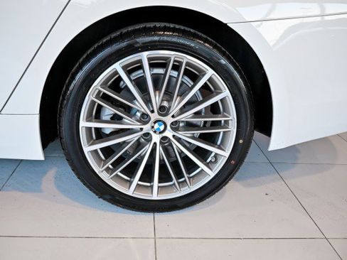 Used 2020 BMW 530i w/ Convenience Package image 44