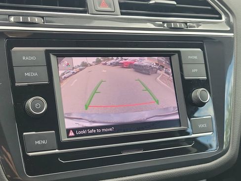 Used 2023 Volkswagen Tiguan S FWD image 24