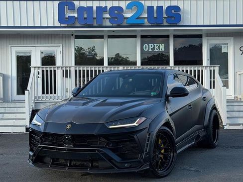 Used 2021 Lamborghini Urus AWD/4WD image 2