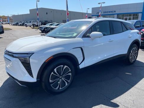New 2026 Chevrolet Blazer EV LT FWD image 2