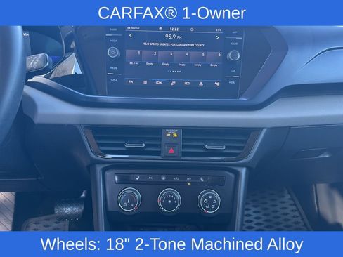 Used 2022 Volkswagen Taos SE image 19