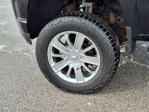 Used 2019 Chevrolet Silverado 1500 RST w/ All-Star Edition image 24