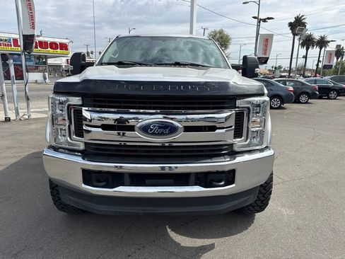 Used 2018 Ford F250 XL w/ Power Equipment Group AWD/4WD image 3