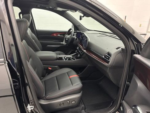 Used 2024 Chevrolet Traverse RS AWD/4WD image 77