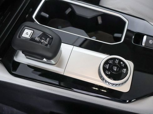 New 2025 Mitsubishi Outlander SEL image 51