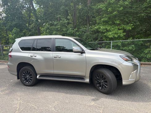 Used 2022 Lexus GX 460 Premium w/ Premium Plus Package AWD/4WD image 1