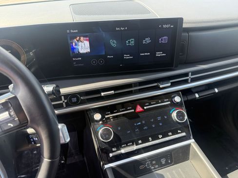 Used 2025 Hyundai Santa Fe SEL image 18