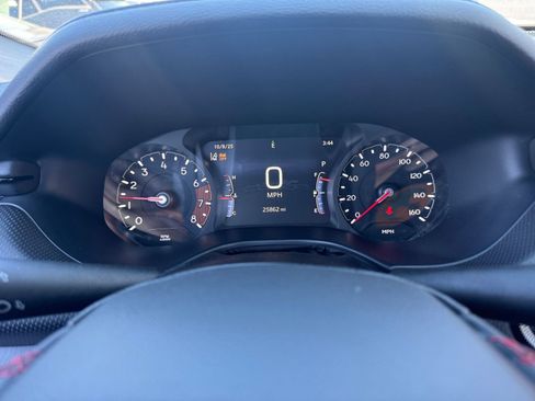 Used 2025 Jeep Compass Trailhawk w/ Trailer Tow Group image 38