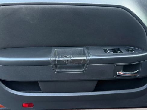 Used 2011 Dodge Challenger R/T w/ Electronics Convenience Group RWD image 32