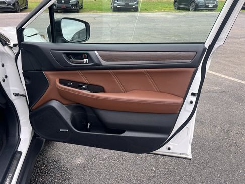 Used 2019 Subaru Outback 3.6R Touring w/ Popular Package #3A image 28