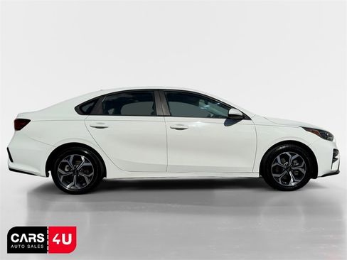 Used 2020 Kia Forte LXS image 8