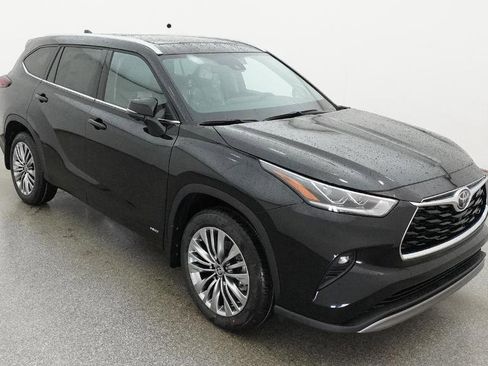 New 2026 Toyota Highlander Platinum AWD/4WD image 22