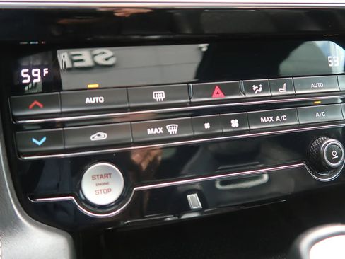 Used 2020 Jaguar F-PACE SVR AWD/4WD image 43