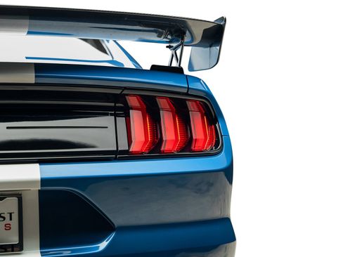 Used 2020 Ford Mustang Shelby GT500 w/ Carbon Fiber Track Pack RWD image 16