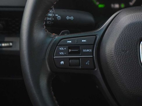 Used 2024 Honda CR-V Sport image 17