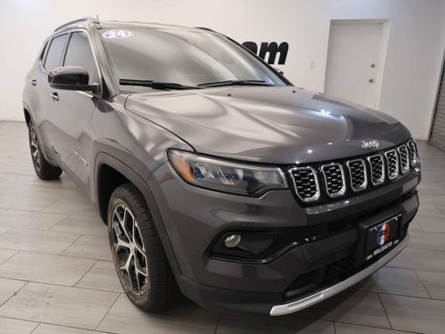 Used 2024 Jeep Compass Limited AWD/4WD image 7