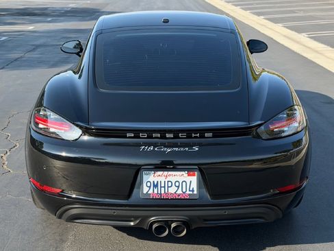 Used 2018 Porsche 718 Cayman S RWD image 6