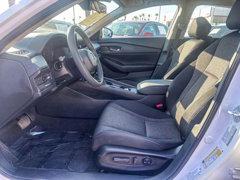 Certified 2025 Honda Accord SE image 20
