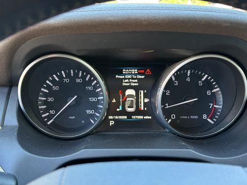 Used 2013 Land Rover Range Rover Evoque Pure Plus AWD/4WD image 16